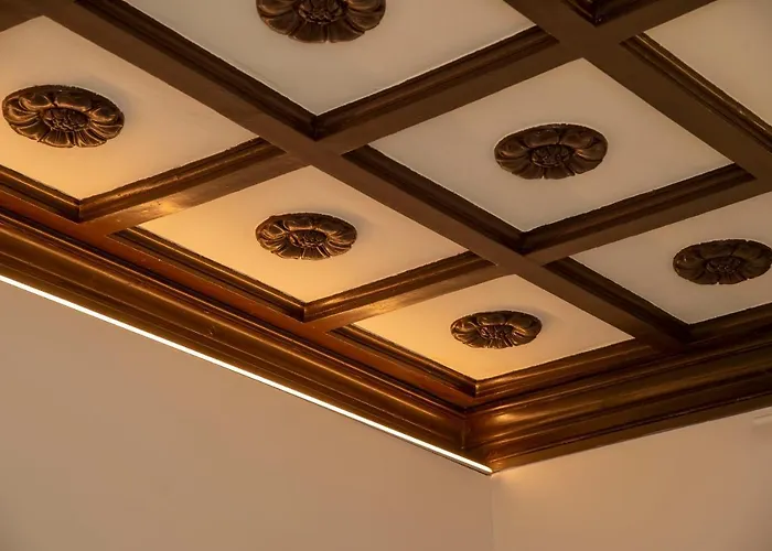 The Parliament - Exclusive Appartement